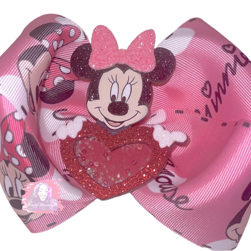 Minnie Valentine’s hairbow
